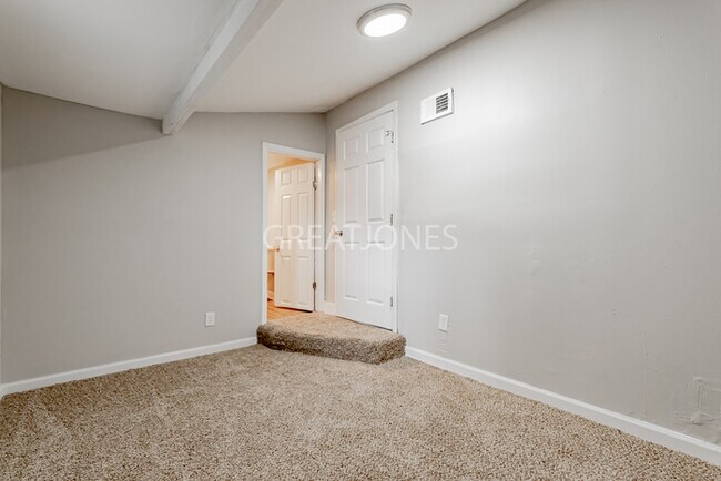 Building Photo - REDUCED! - NOW OFFERING HALF MONTH FREE OF...