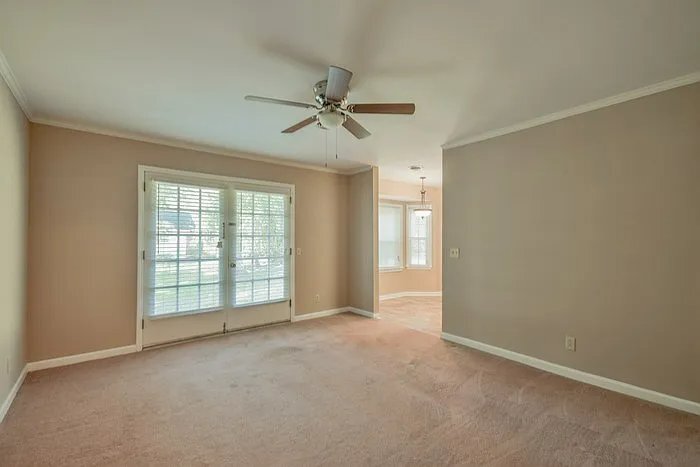 Building Photo - 205 Bob White Ave