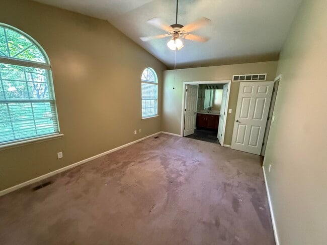 Building Photo - 3604 Brookgreen Cir