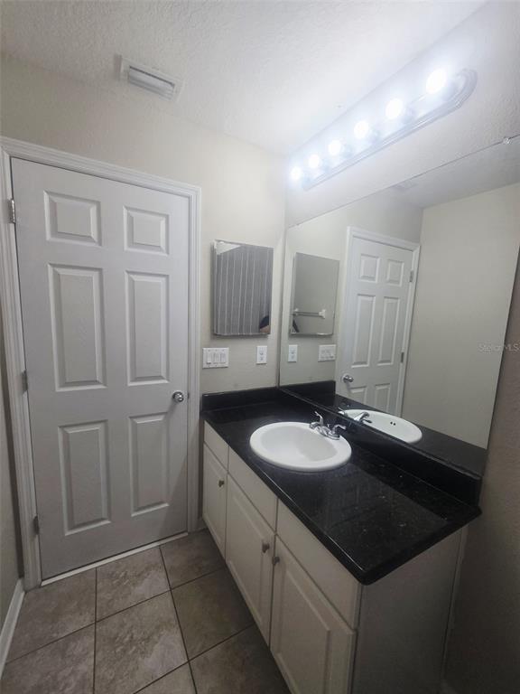 Building Photo - 6978 Holly Heath Dr