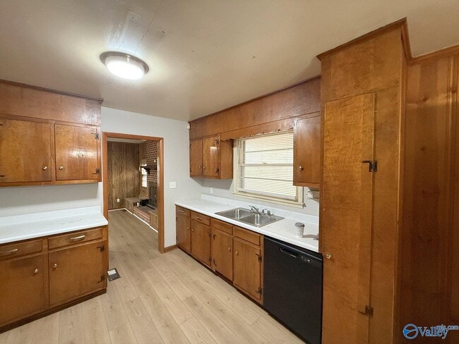 Building Photo - 2106 NW Sullivan Rd