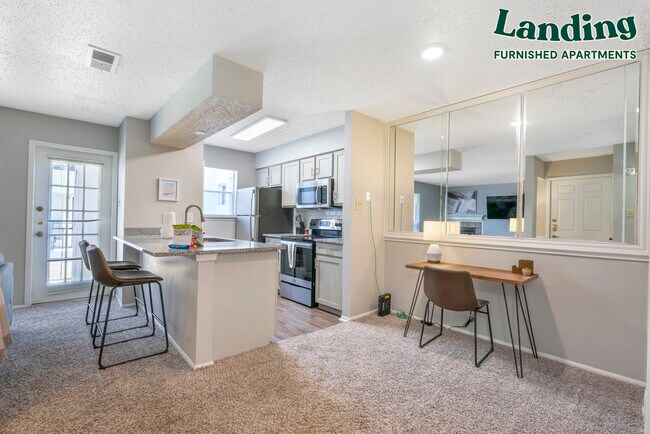 Building Photo - 16100 Henderson Pass