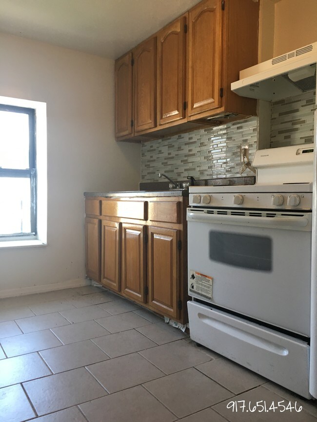 Floorplan - 320 Throop Ave.