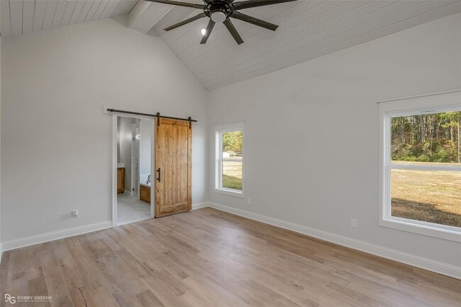 Building Photo - Modern 4 Bedroom / 3 Bath Home