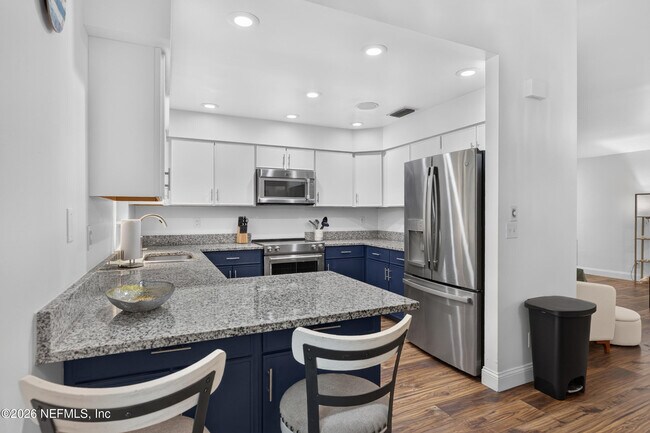Building Photo - 374 Orchis Rd
