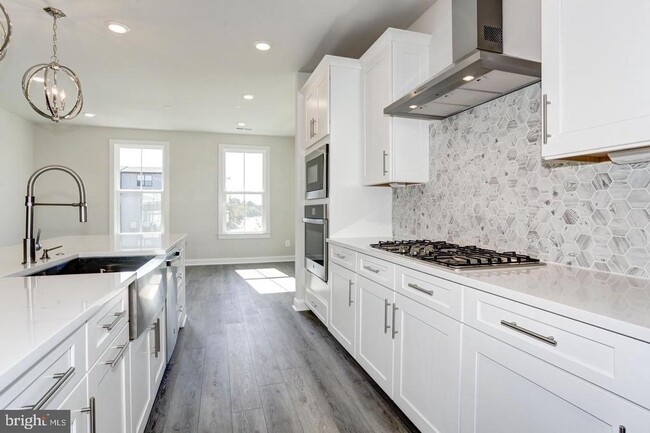 Building Photo - 12923 Sunrise Ridge Aly