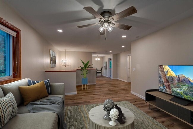 Building Photo - 211 Parkway Dr