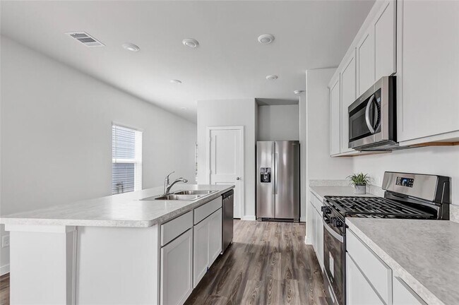 Building Photo - 16899 Pandora Wy