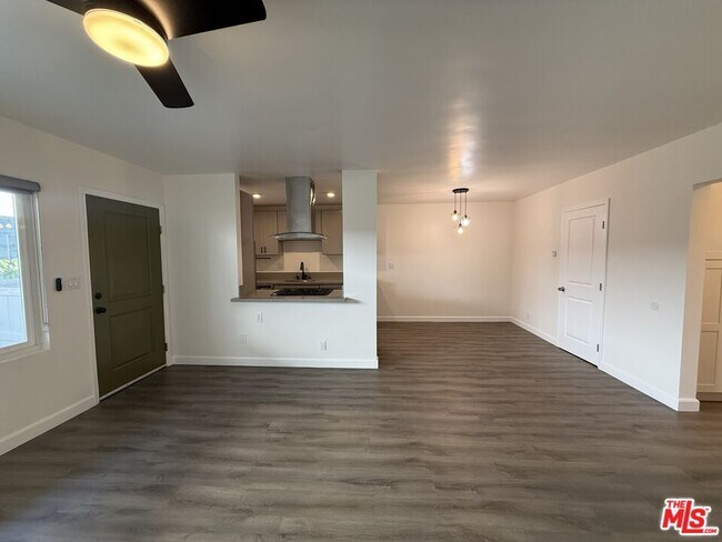 Building Photo - 11543 Venice Blvd.