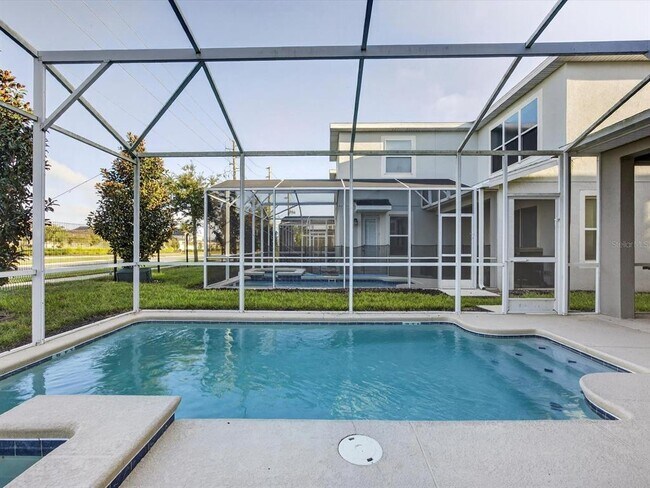 Building Photo - 620 Sticks St