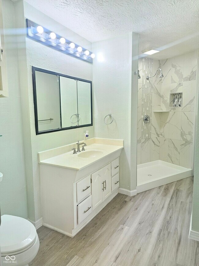 Building Photo - 2530 Lincoln St