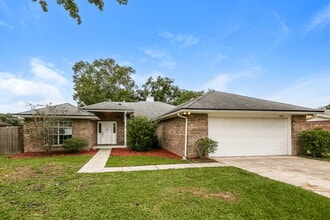 Building Photo - 588 John Hancock St