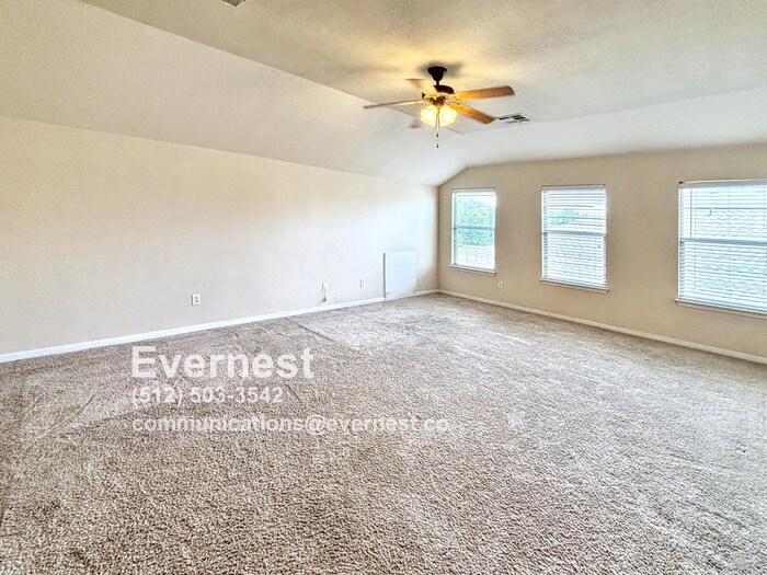Building Photo - 4220 Rolling Water Dr