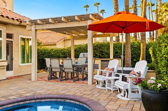 Building Photo - 370 Cypress Point Dr