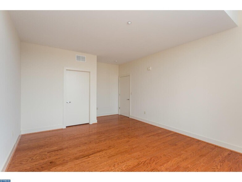Building Photo - 23 S 23rd St
