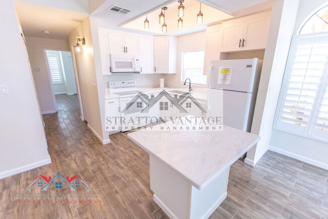 Building Photo - 20 S Buena Vista Ave