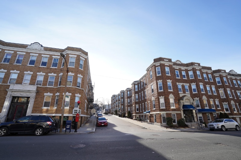 Building Photo - 232 Kelton St