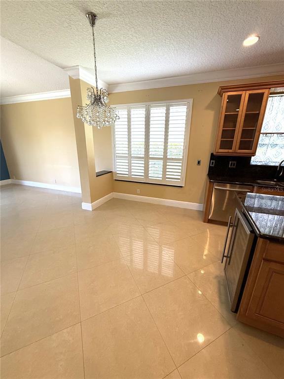 Building Photo - 3865 NW Deer Oak Dr