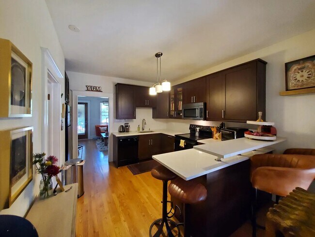 Building Photo - 3136 Umatilla St