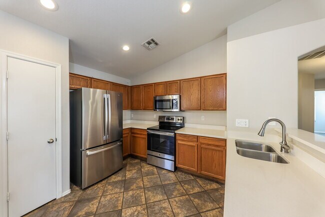 Building Photo - 16214 N 162nd Dr