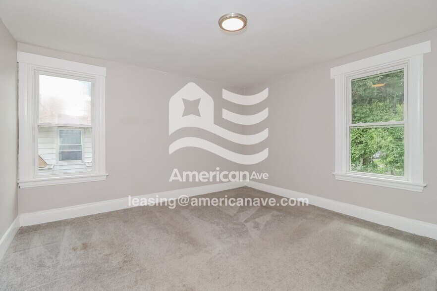 Building Photo - 1409 California Ave