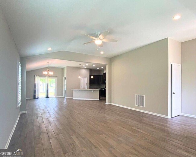 Building Photo - 312 Chinquapin Dr