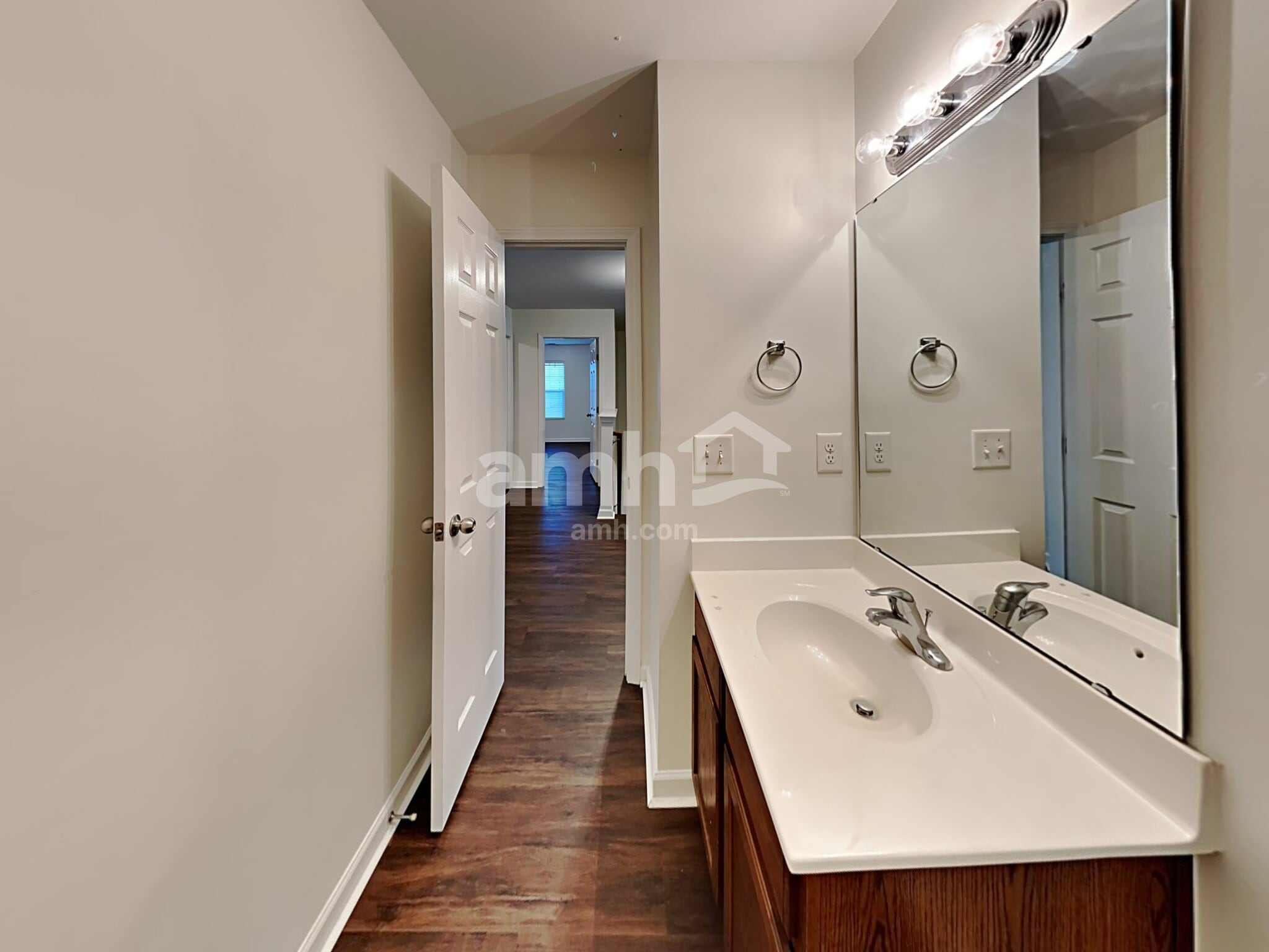 Building Photo - 250 Farrington Dr