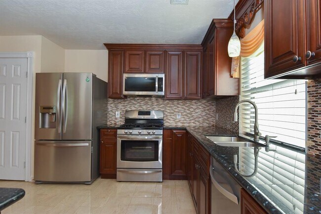Building Photo - 14814 Cantor Cir