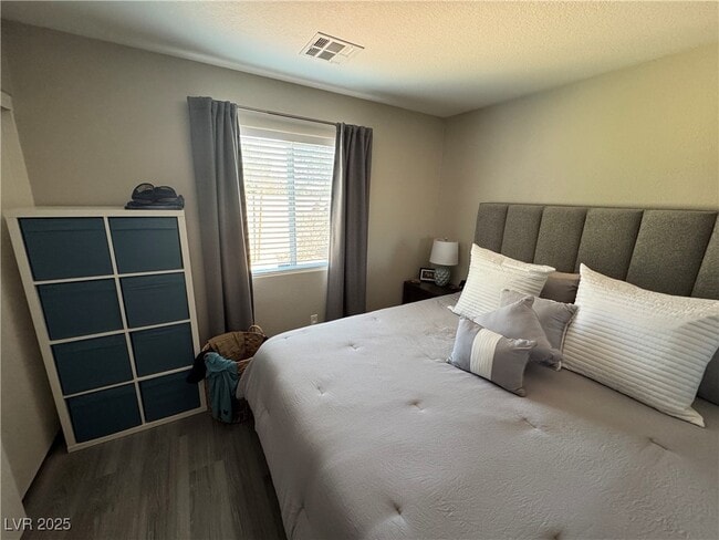 Building Photo - 2050 Towering Pines St