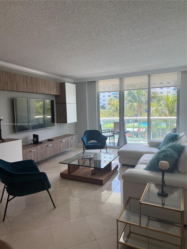 Primary Photo - 19380 Collins Ave