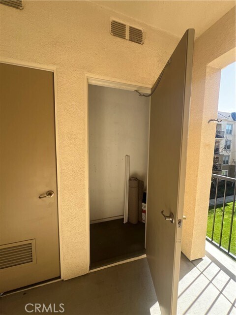 Building Photo - 2336 Watermarke Pl