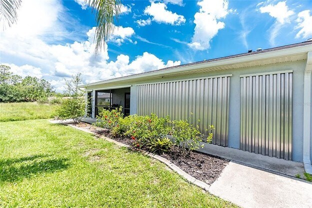 Building Photo - 26186 Northern Cross Rd