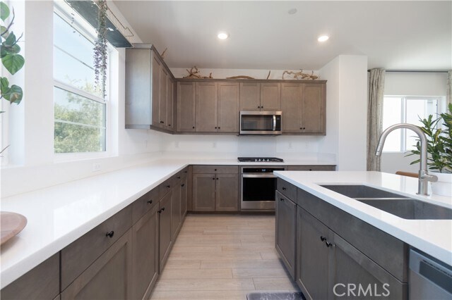 Building Photo - 27659 Rockcrest Rd