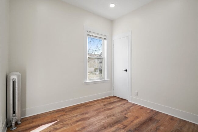 Building Photo - 47 Marshall St