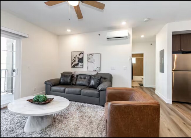 Building Photo - Westside, Next to Nature 2 Bed Luxury Apartment by Garden of the Gods
