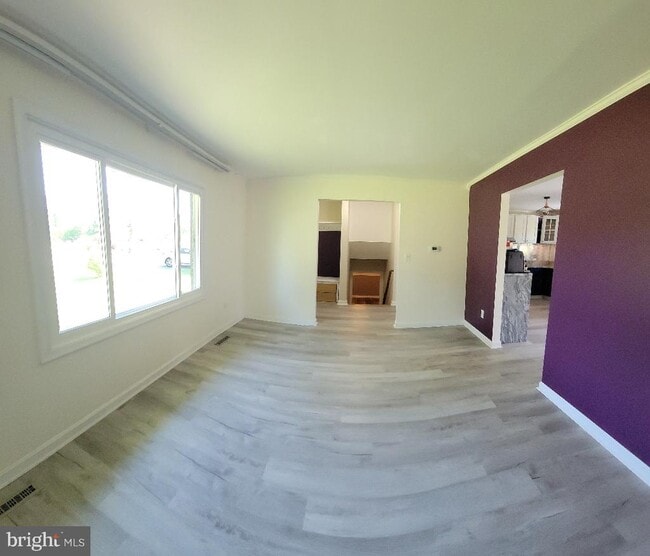 Building Photo - 24 Colebrook Rd