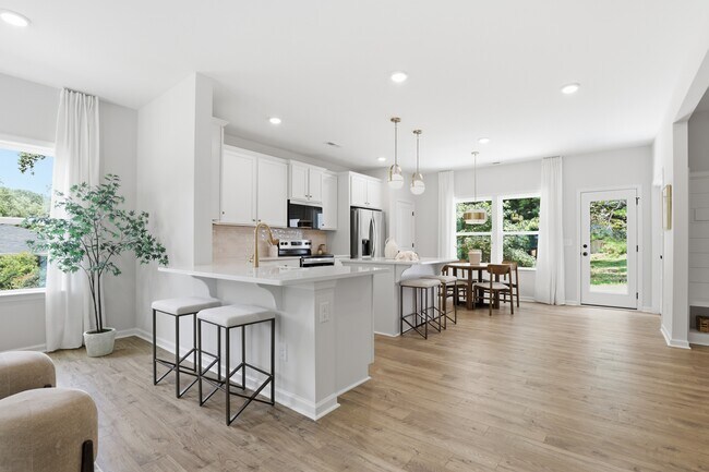 Building Photo - 3306 Campbell Dr