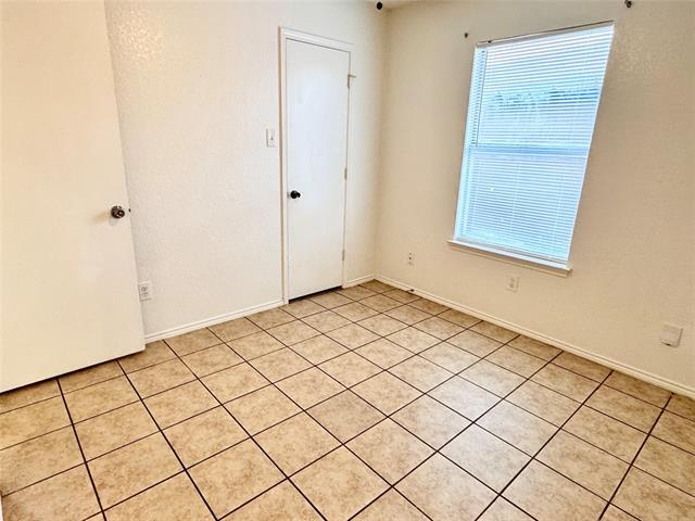 Building Photo - 3732 Hulen Park Cir