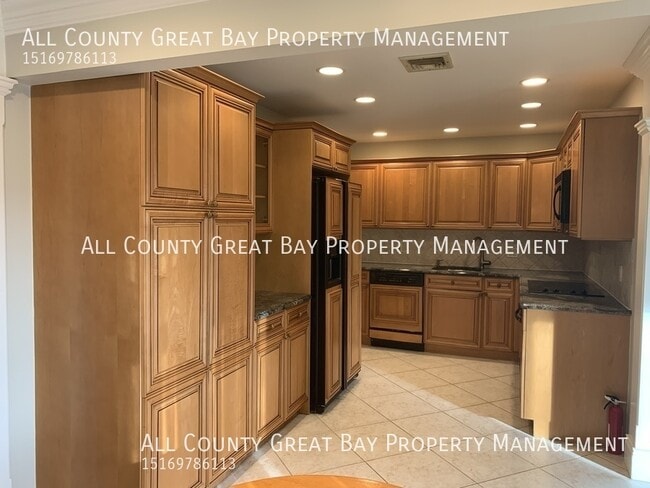 Building Photo - 3 Vernon St