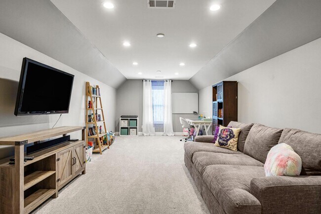 Building Photo - 5042 Mill Creek Rd