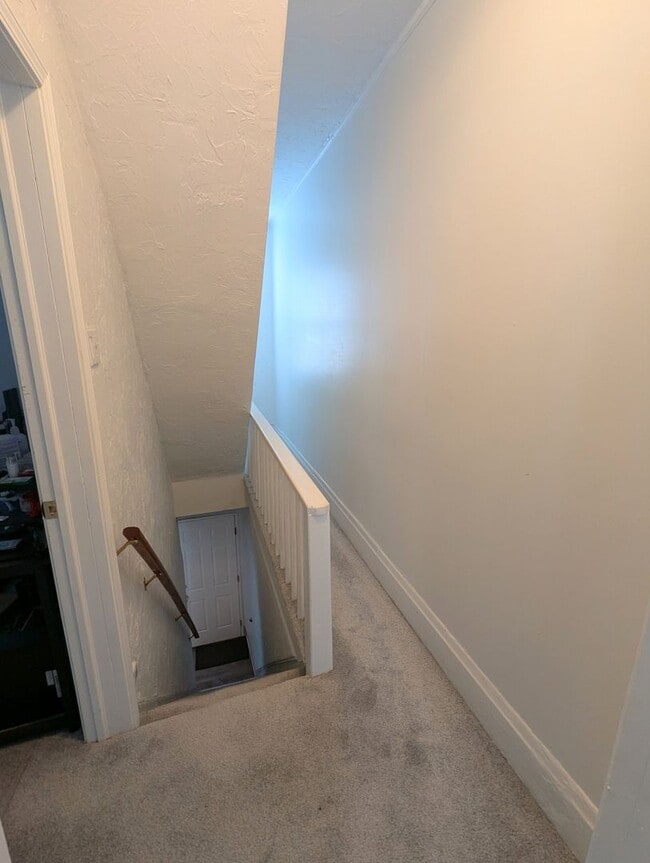 Building Photo - 118-120 S 25th St