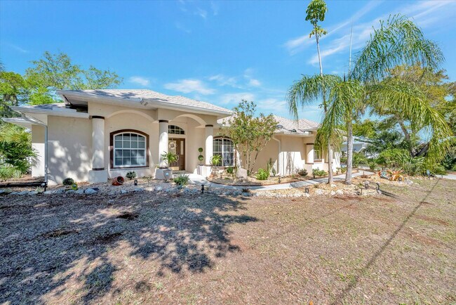 Building Photo - 19 Hoffer St