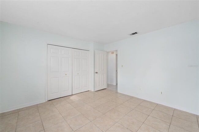 Building Photo - 245 Moonbeam Rd