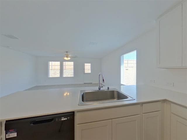 Building Photo - 10700 Dusty Rnch Rd