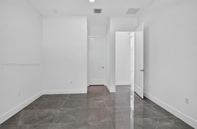 Building Photo - 8215 Crystal Downs Ave