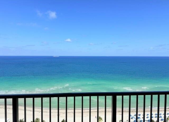 Building Photo - 2101 S Ocean Dr