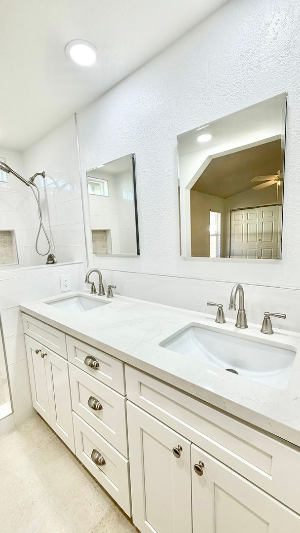 Building Photo - Lovely Single-Story Home in the Friendly a...