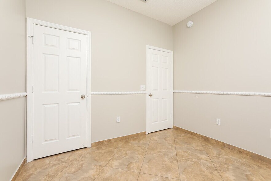 Building Photo - 2501 Tiger Maple Ct