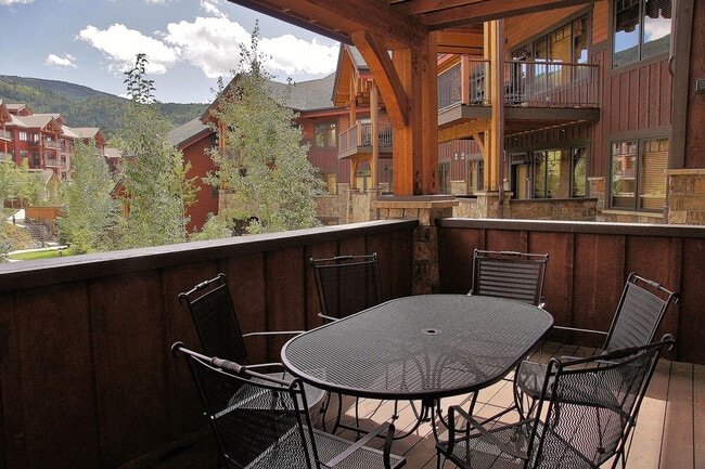 Building Photo - 2900 Blackhawk Ct