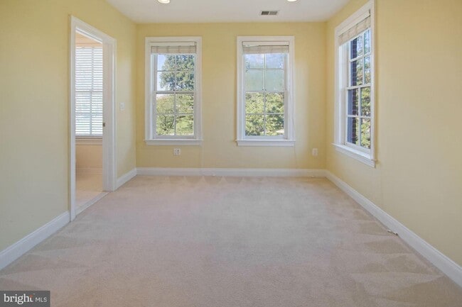 Building Photo - 8629 Terrace Garden Way